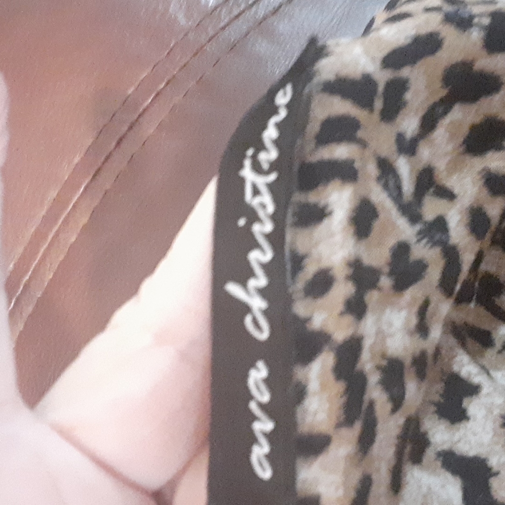 Gorgeous Animal Print Top by Ava Christine 🍭 - Picture 4 of 5